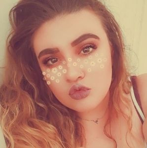 Meet your Posher, Kaci